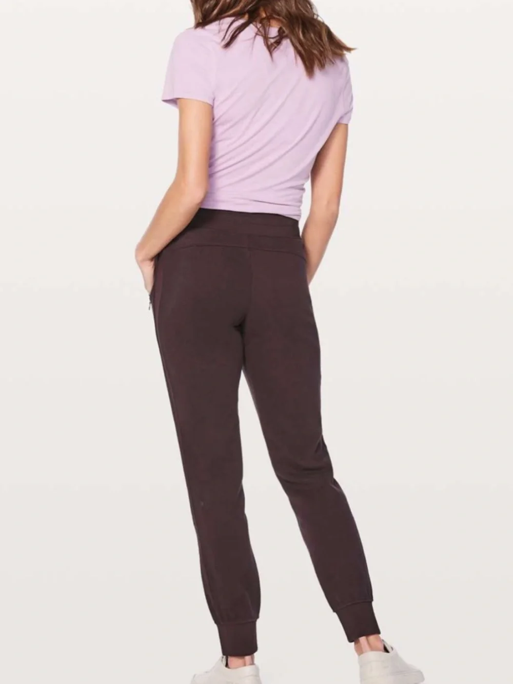 lululemon athletica dot no